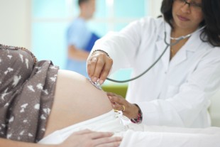 9b Woman prenatal check 960 x 640